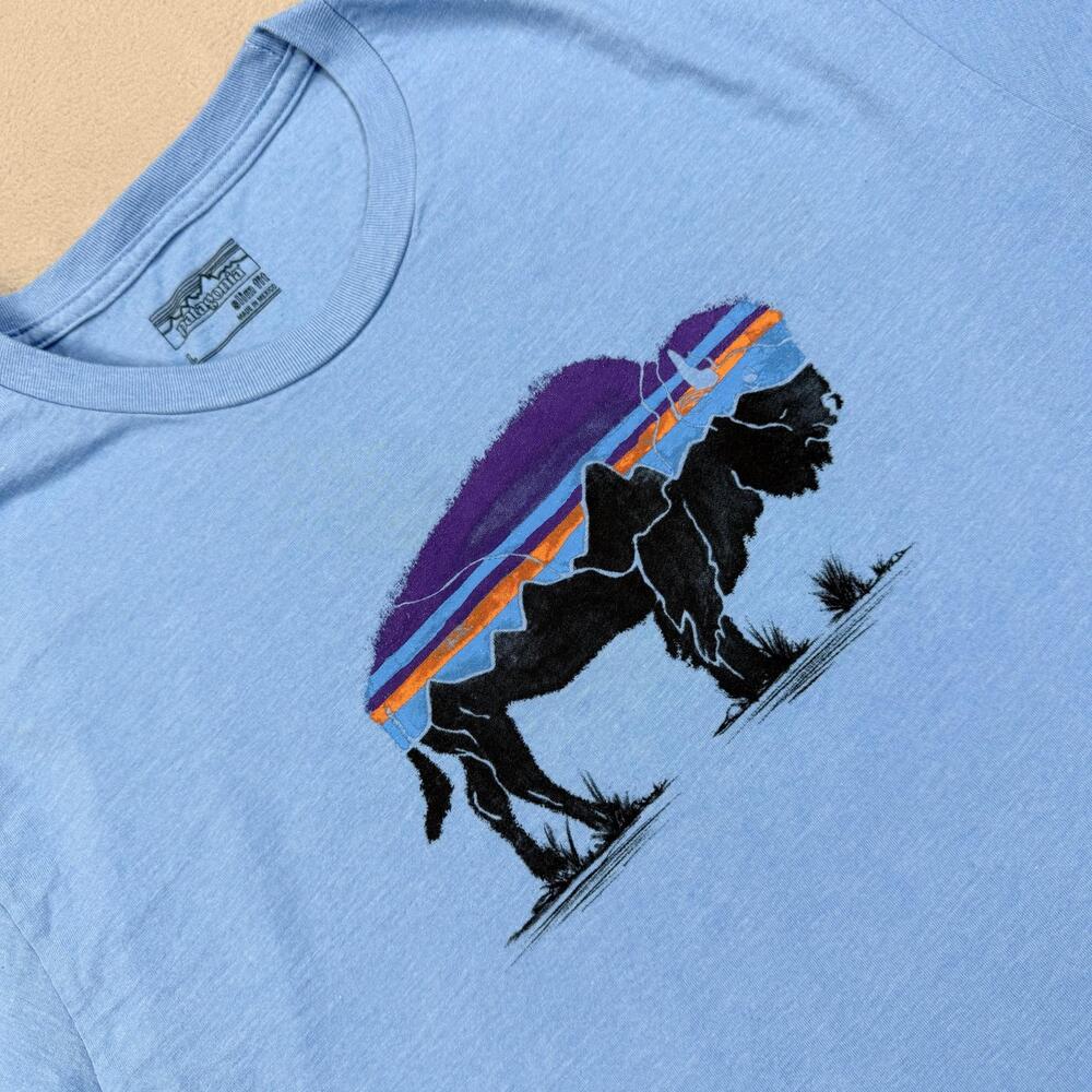 Patagonia Shirt Mens Large Blue Buffalo Bison Graphic Tee Tagless Outdoor Nature
